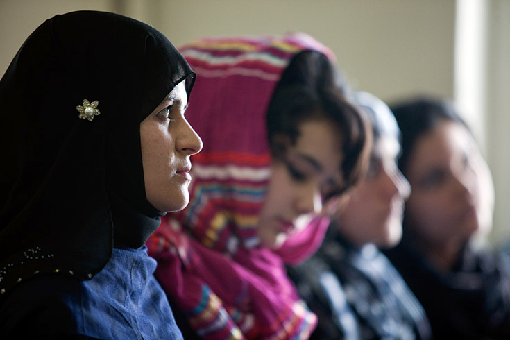 Former une nouvelle génération de cadres en Afghanistan